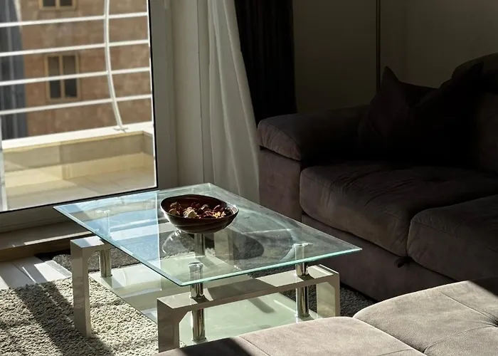 Modern At Court Twenty Five *