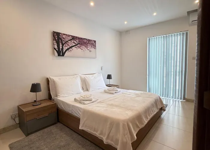 Modern At Court Twenty Five Appartement Sliema